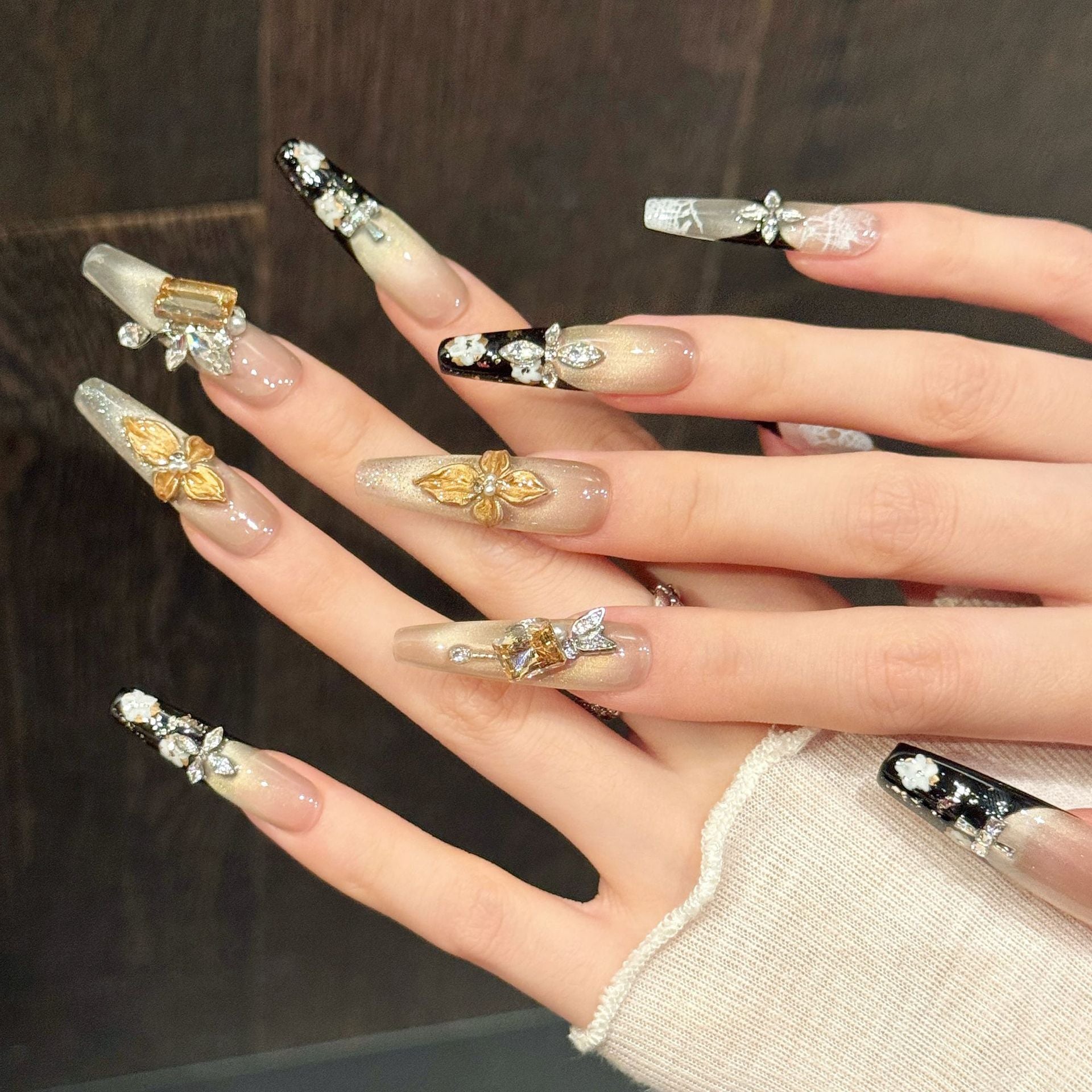 [Shiny 3D Blooming Golden Flower]   (Handmade press on nails)  Long/Ballerina Nails 10pcs/set
