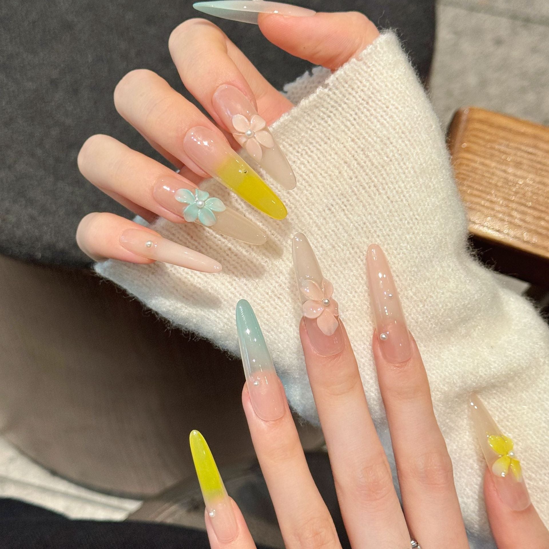 [3D Colorful Hot Flower]   (Handmade press on nails)  Long/Stiletto Nails 10pcs/set