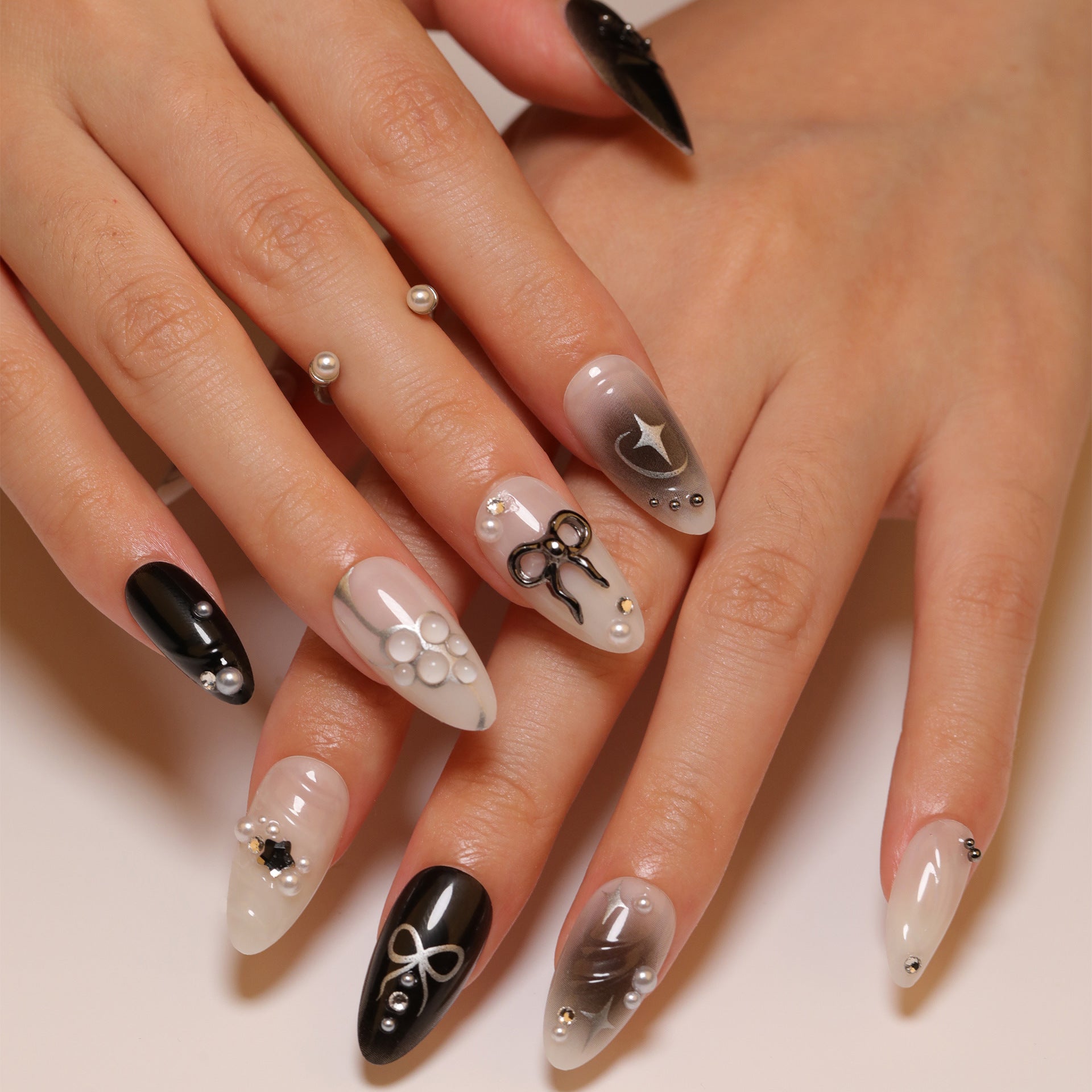 [Black Bowknot]   Medium/Almond Nails    press on nails   24pcs/set