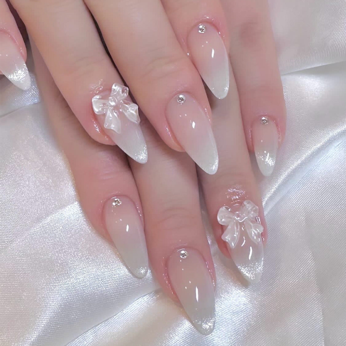 [Moderm Charming Bowknot]   Medium/Almond Nails    press on nails   24pcs/set