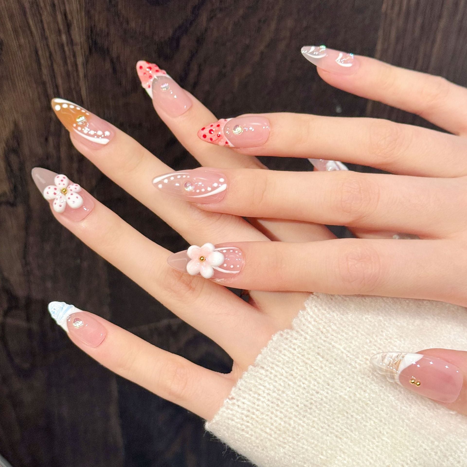 [3D Romantic Flower]   (Handmade press on nails)  Medium/Almond Nails 10pcs/set