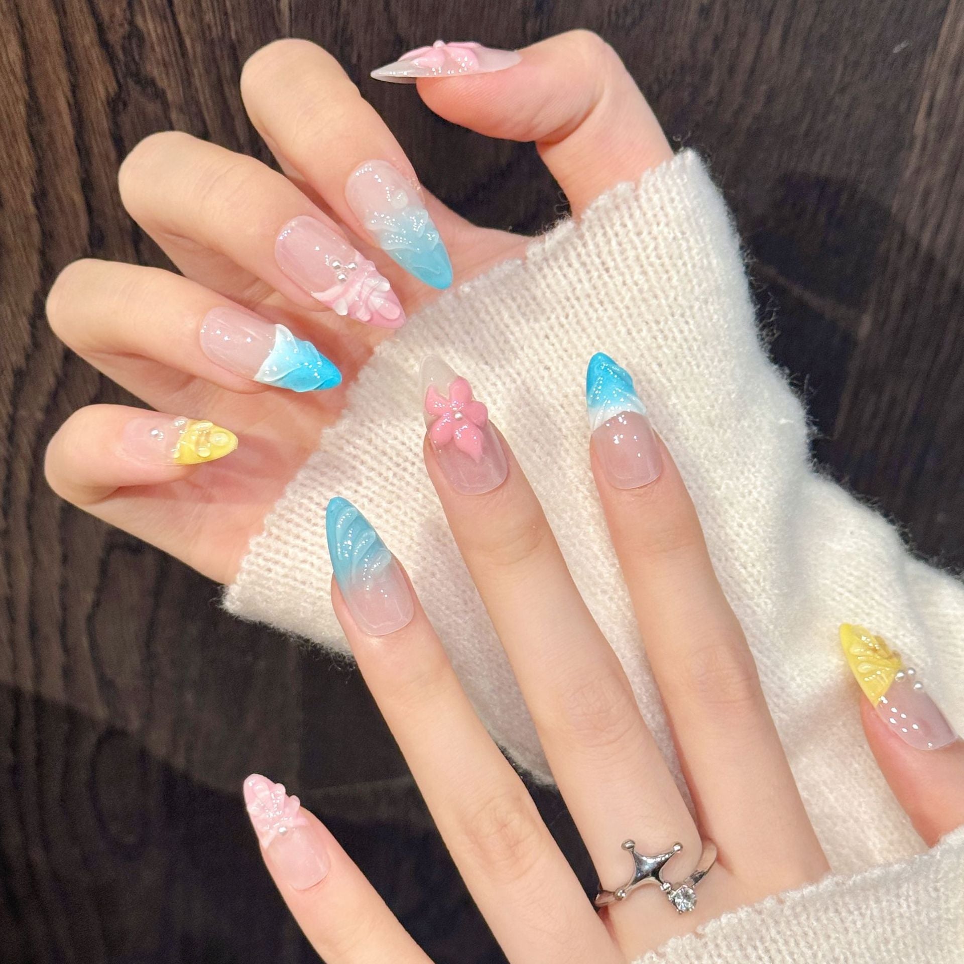 [3D Beach Shell Flower]   (Handmade press on nails)  Medium/Almond Nails 10pcs/set