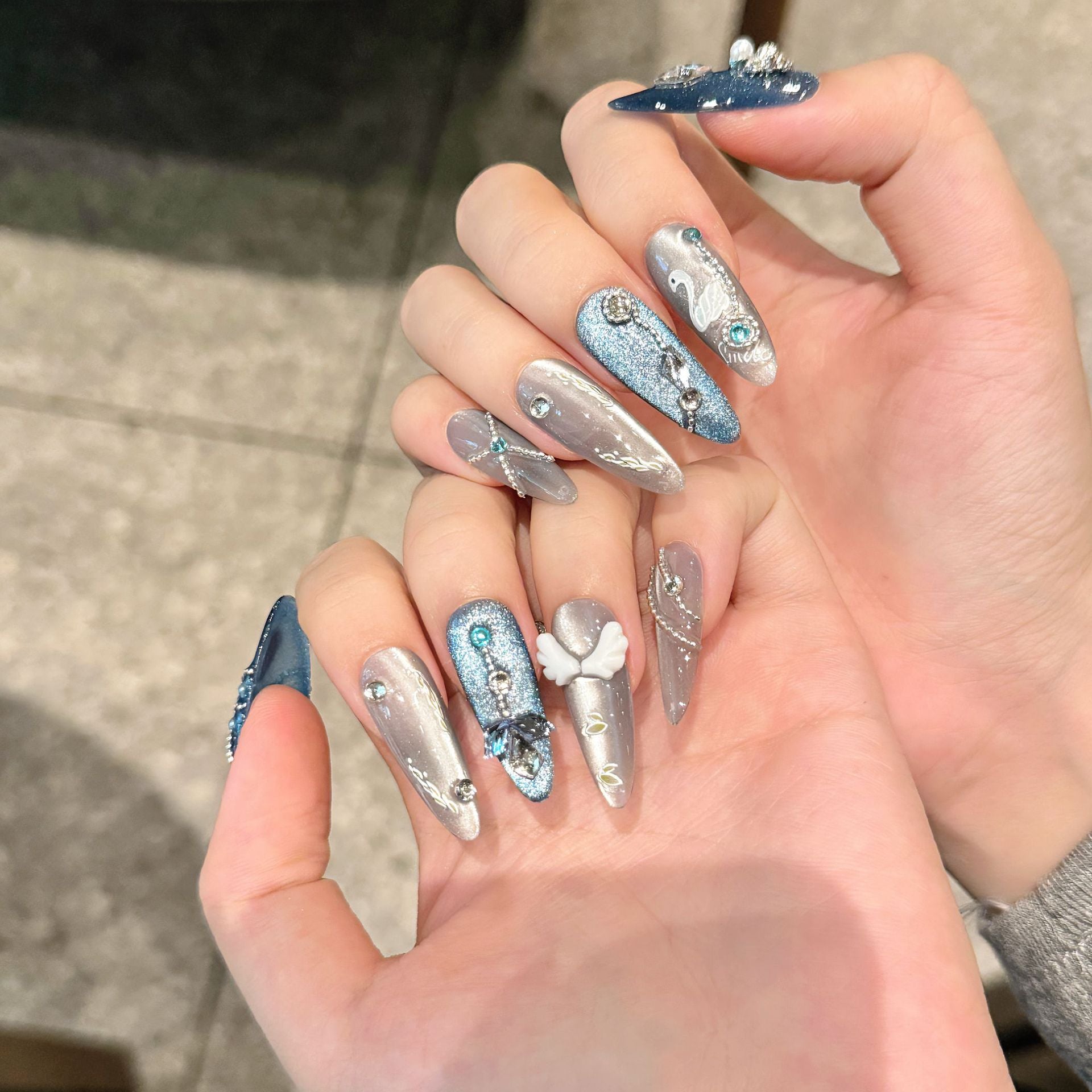 [Blue Velvet]   (Handmade press on nails)  Long/Stiletto Nails 10pcs/set